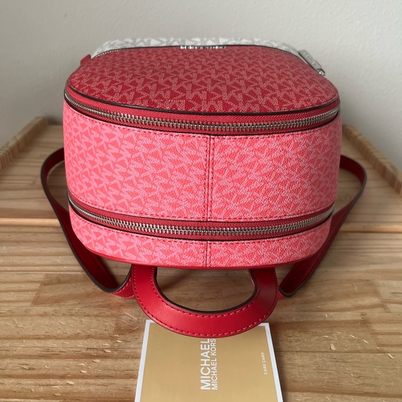 🌼Michael Kors Rhea medium zip backpack - Picture 6 of 15